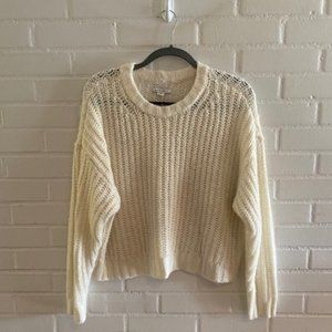 American Eagle Sweater!